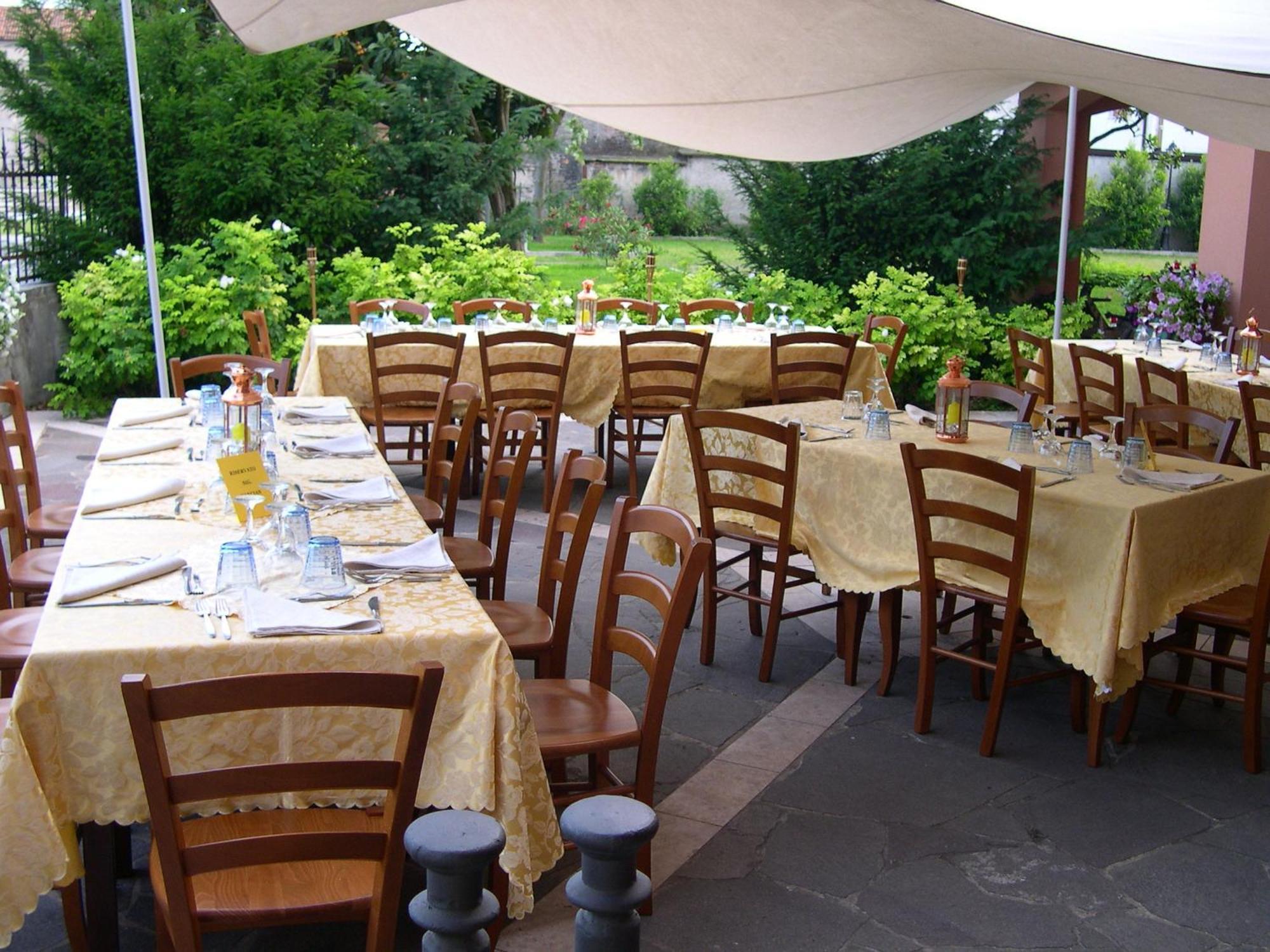 Hotel Dall'Ongaro Ghirano Exteriör bild