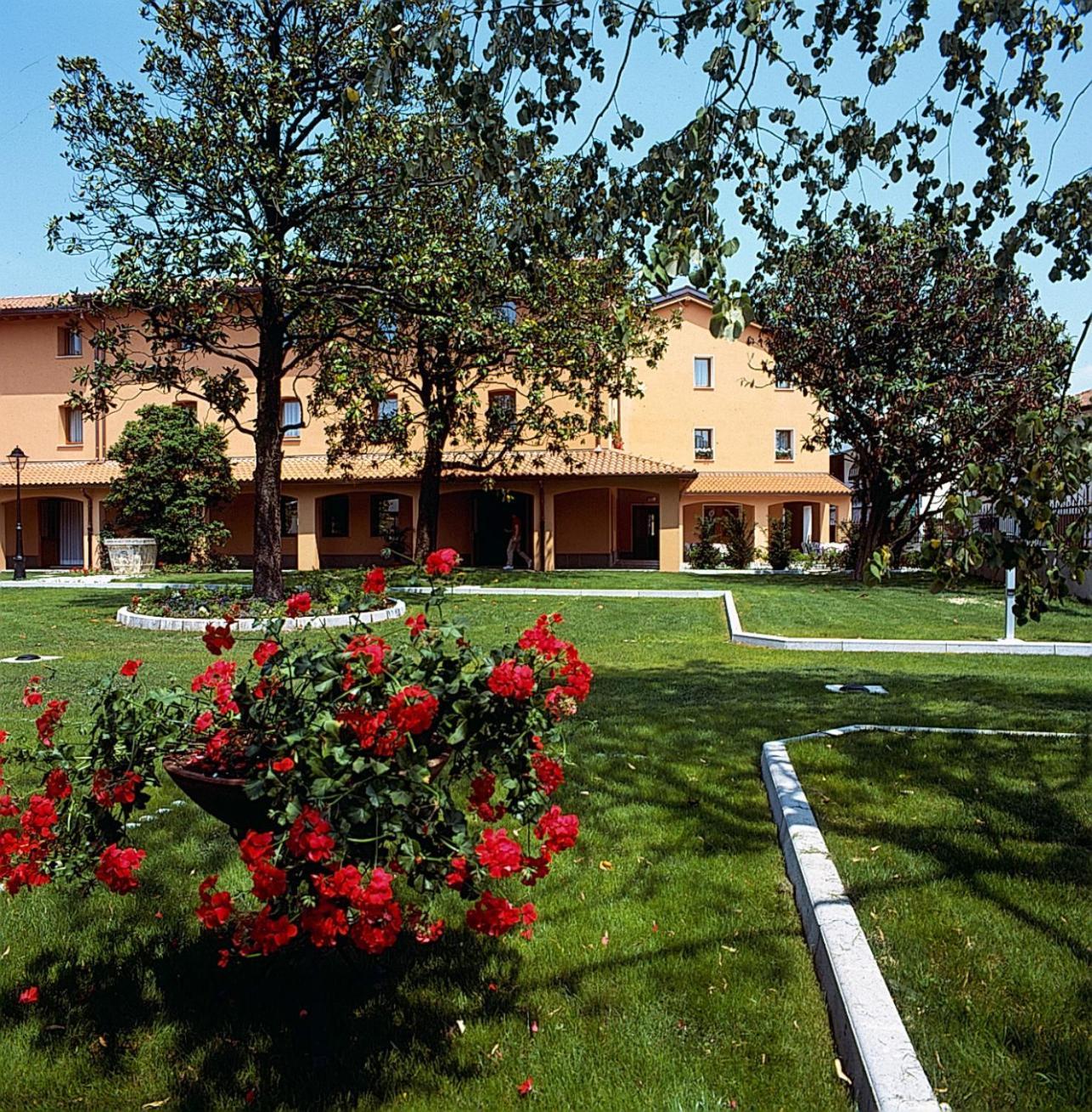 Hotel Dall'Ongaro Ghirano Exteriör bild