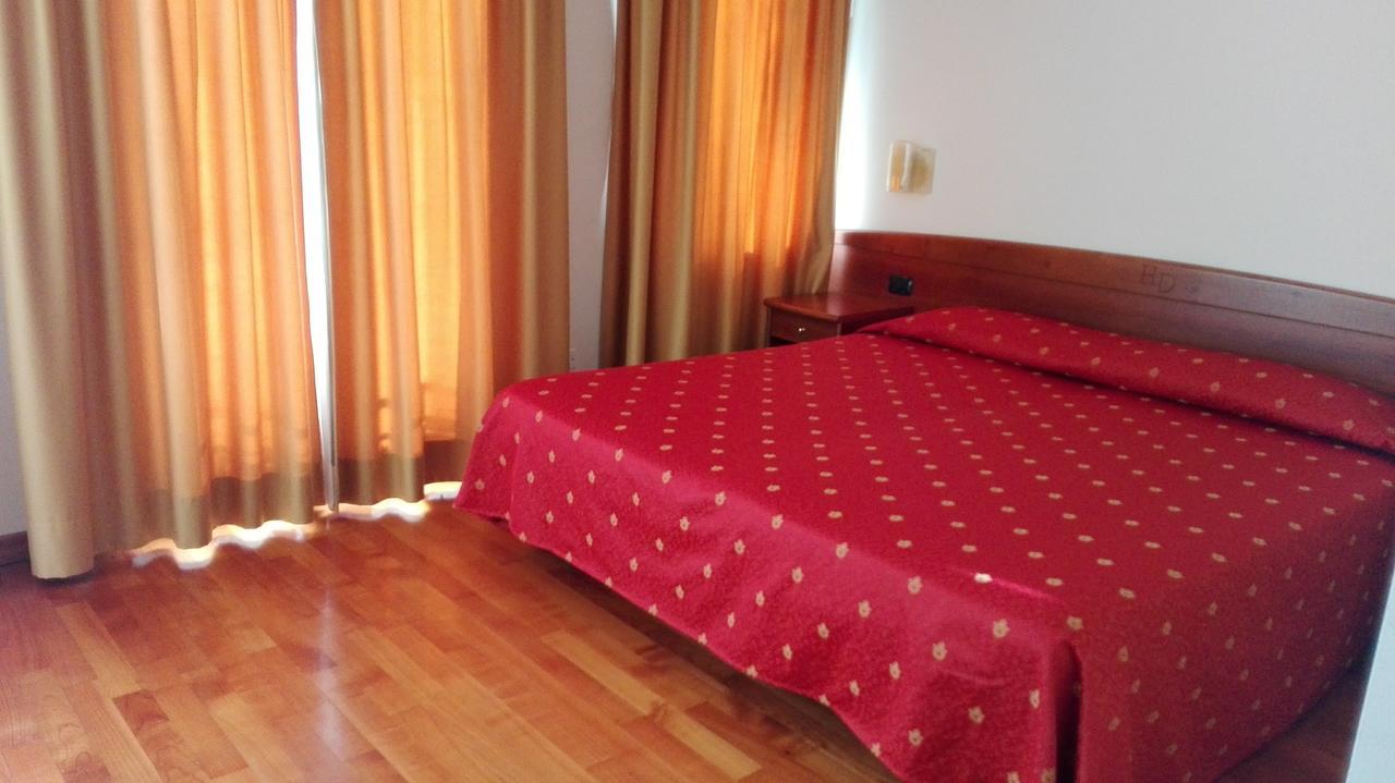 Hotel Dall'Ongaro Ghirano Exteriör bild