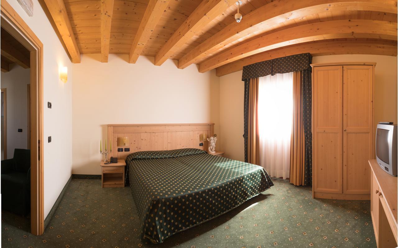 Hotel Dall'Ongaro Ghirano Exteriör bild
